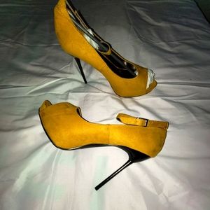 Platform mustard heels